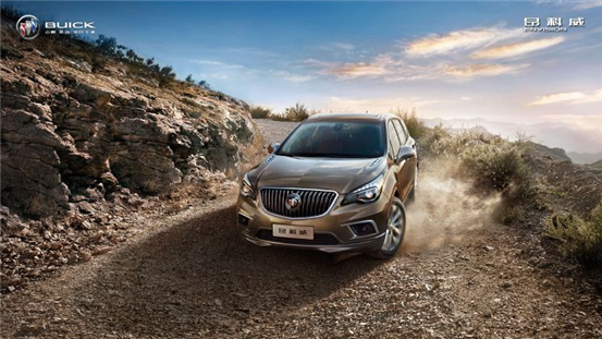 以真正的强者需要挑战为题求一篇议论文.800字