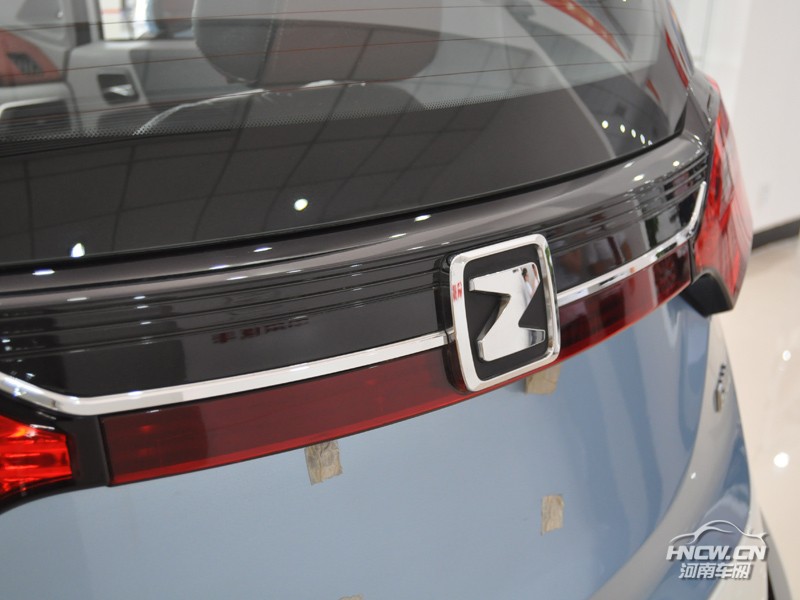 2016款 众泰 E200 其它