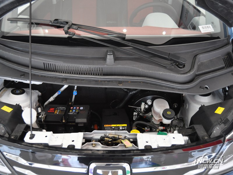 2016款 众泰 E200 其它
