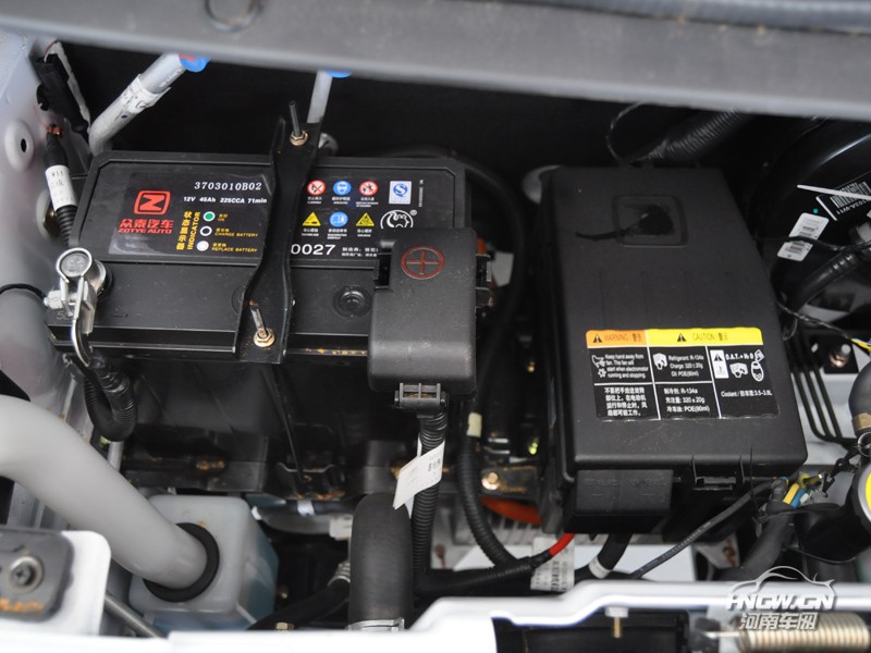 2016款 众泰 E200 其它