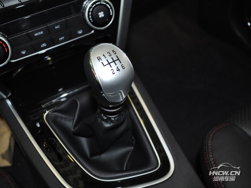 2016款 长丰猎豹 CS10 中控
