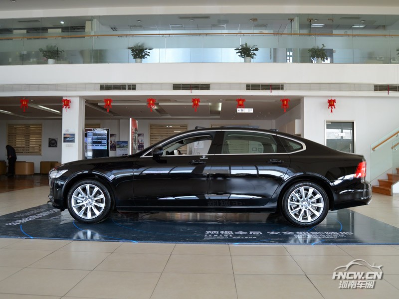 2017款 沃尔沃亚太 S90 外观