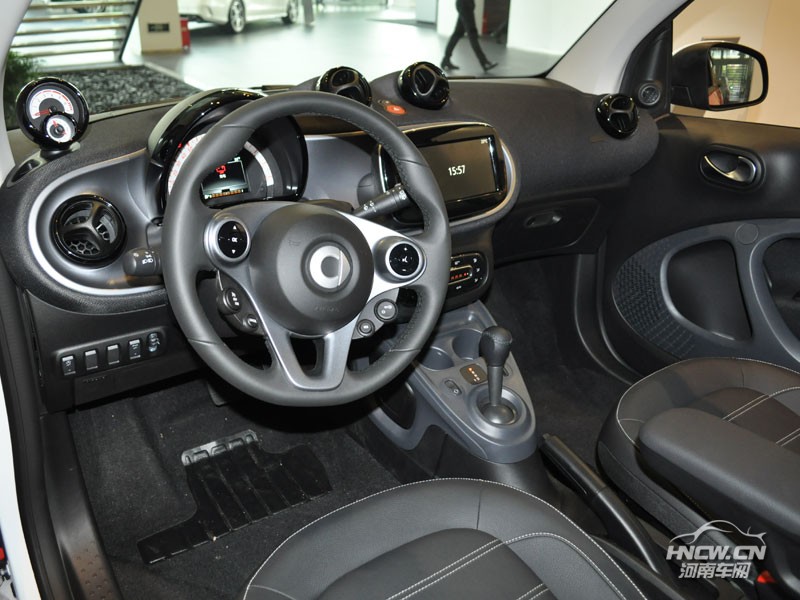 2015款 Smart Fortwo 中控