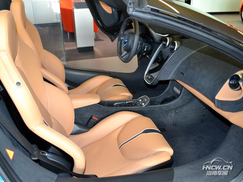 2019款 迈凯伦570S Spyder 内饰