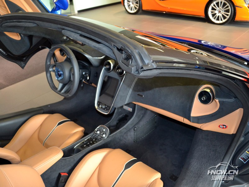 2019款 迈凯伦570S Spyder 内饰