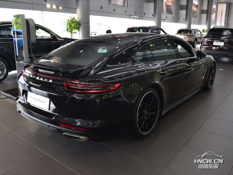 2018款 保时捷Panamera 外观