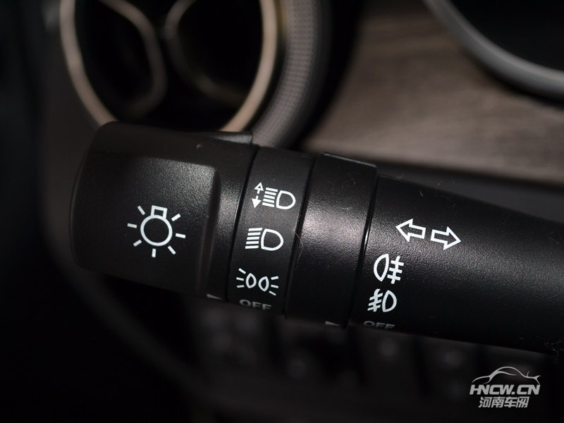 2018款 北汽绅宝 D50 中控