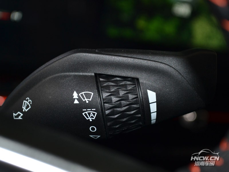 2019款 上汽通用五菱宝骏RC-6 中控