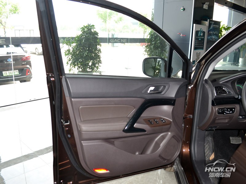 2019款 广汽新能源GS4 PHEV 内饰
