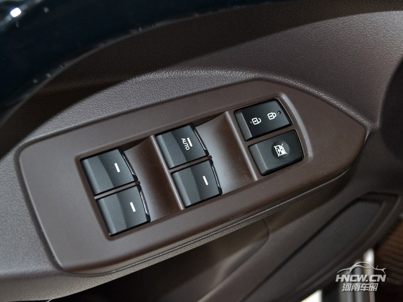 2019款 广汽新能源GS4 PHEV 内饰