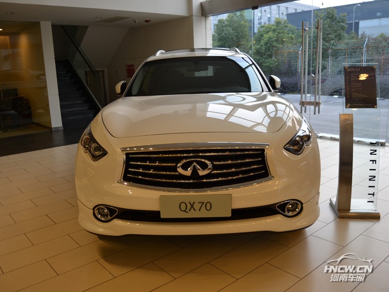 2014款英菲尼迪QX70 外观