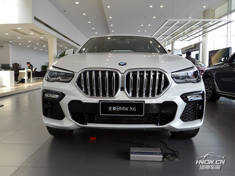 2021款 宝马X6 外观
