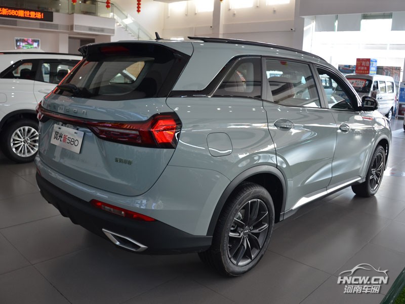 2022款东风风光580 外观