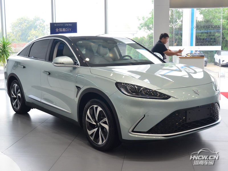 2022款 极狐αS 外观