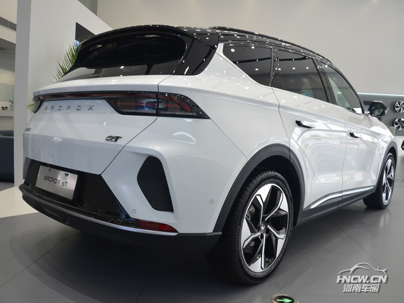 2022款 极狐αT 外观