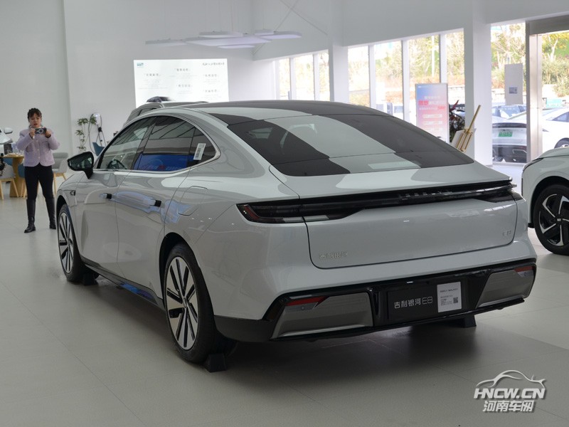2023款 银河E8 外观