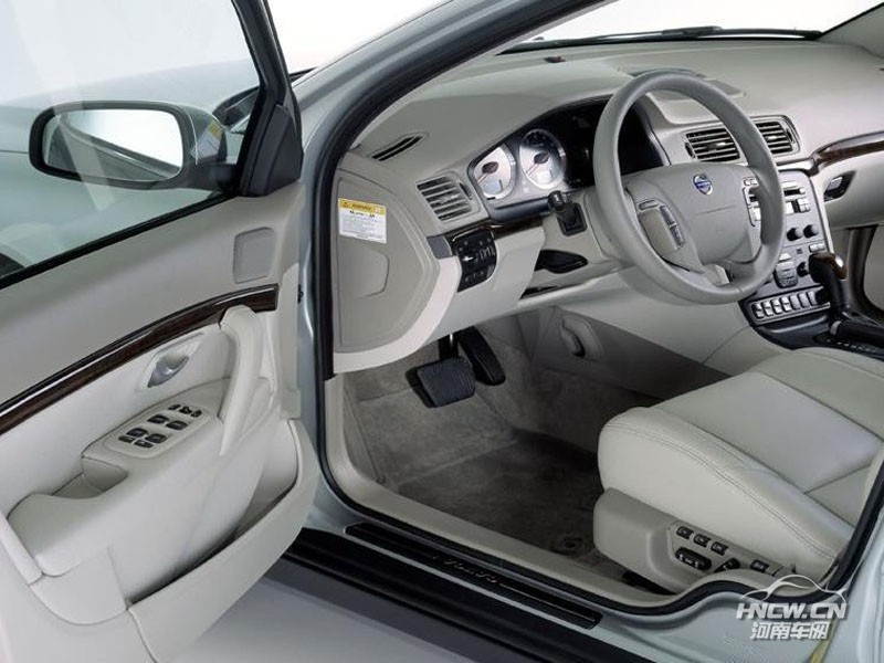 2010款沃尔沃S80 中控