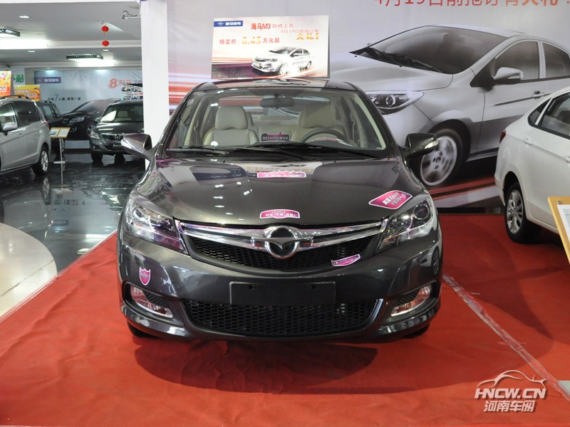 2013款海马M3 外观