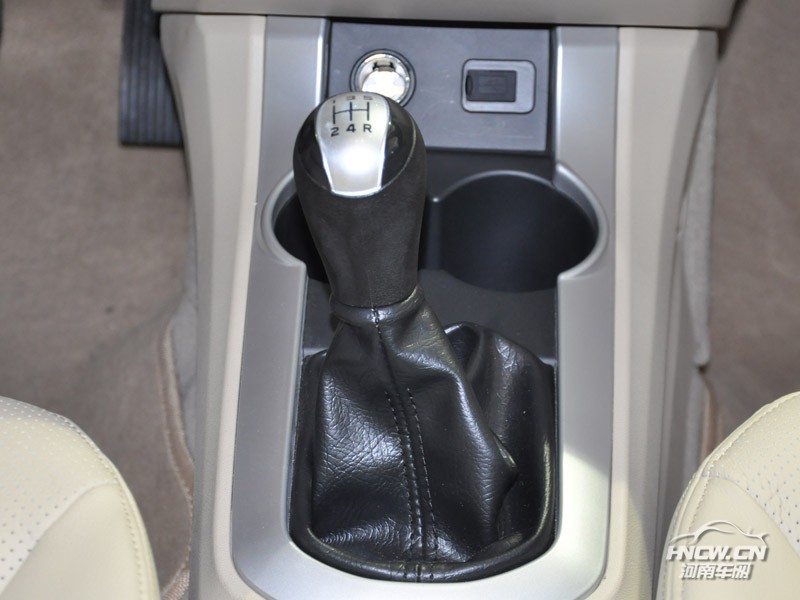 2013款海马M3 中控