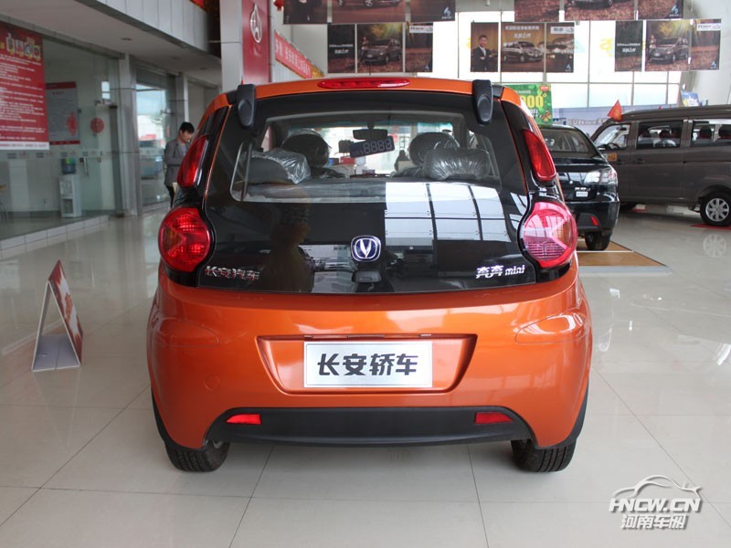 2012款奔奔Mini 外观