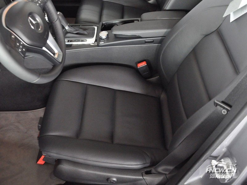 2011款 奔驰C260 中控台