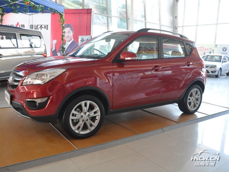 2012款 CS35 外观