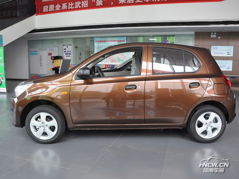 2014款 启辰 R30 外观