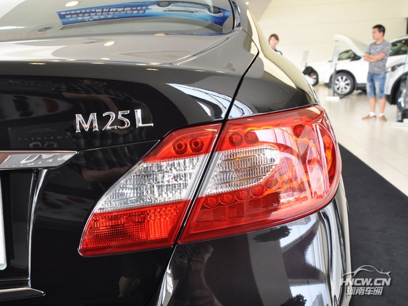 2012款英菲尼迪M25L 其它