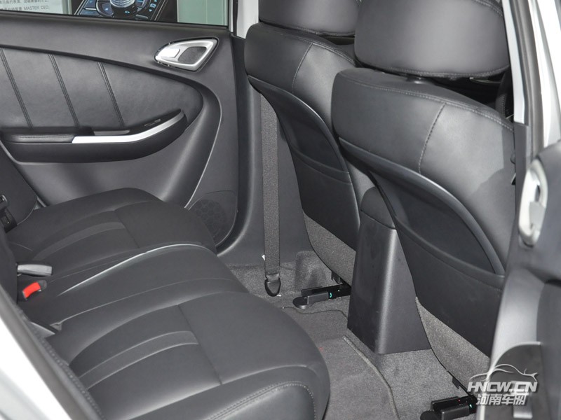 2013款 纳智捷5 Sedan 内饰