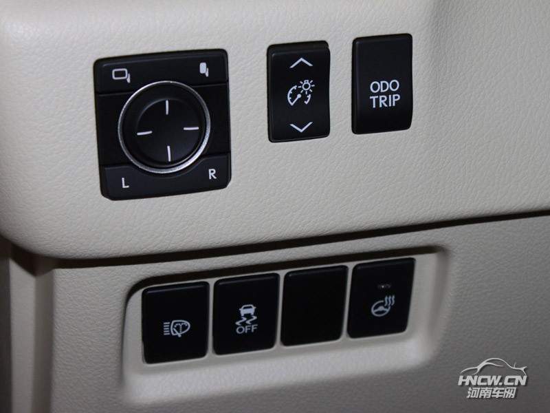 2011款 GX400 中控台
