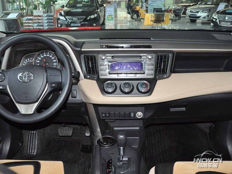 2013款一汽丰田RAV4 中控