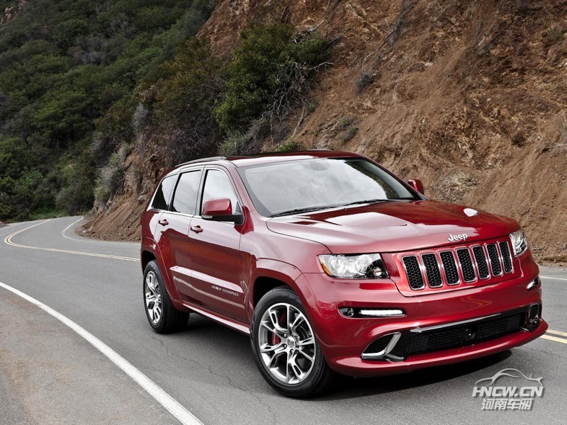 2012款吉普大切诺基 SRT8 外观