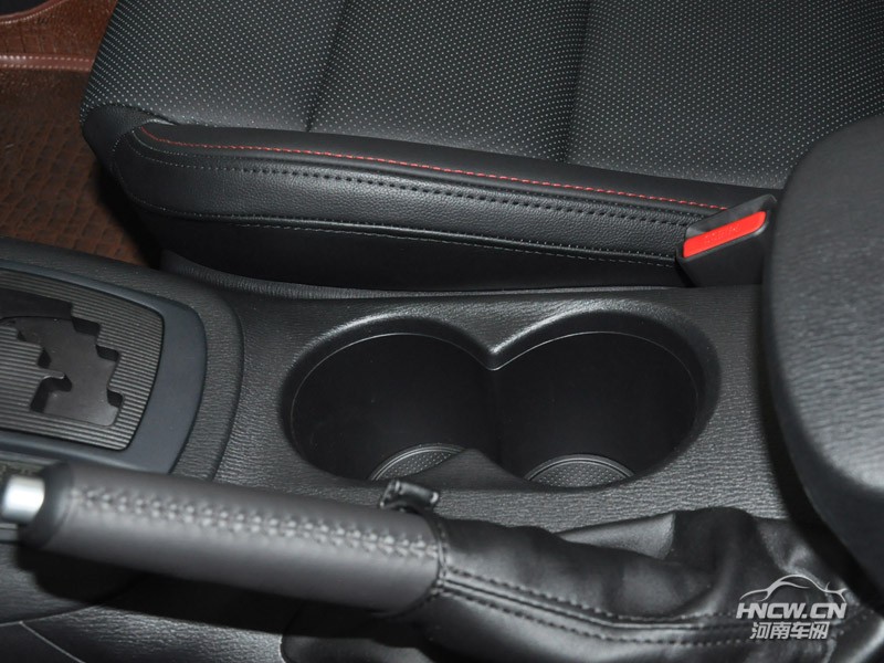 2013款长安马自达CX-5 中控