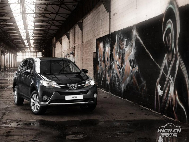 2013款丰田RAV4 外观
