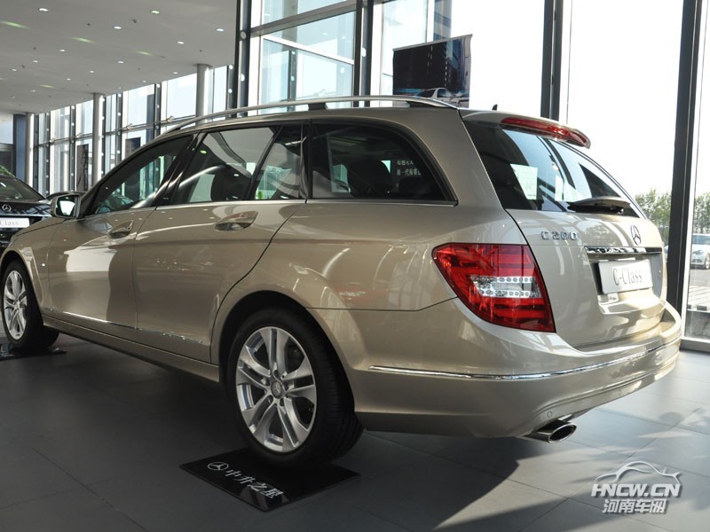 2011款奔驰C200旅行轿车 外观