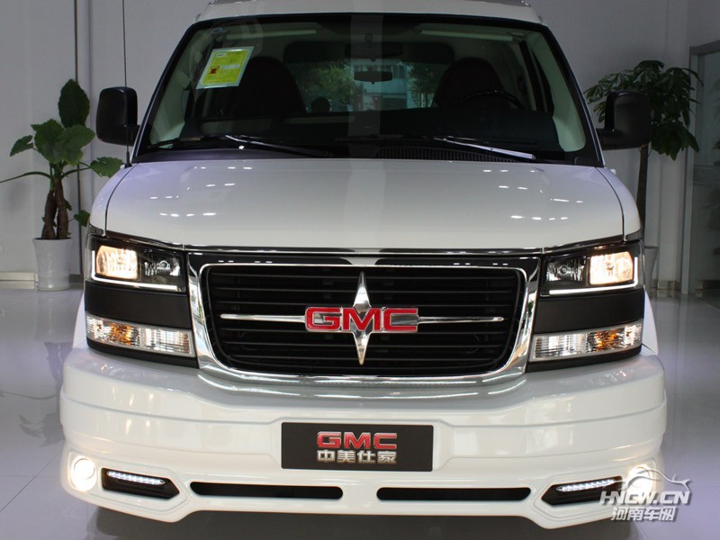 GMC Savana 200S运动版 外观
