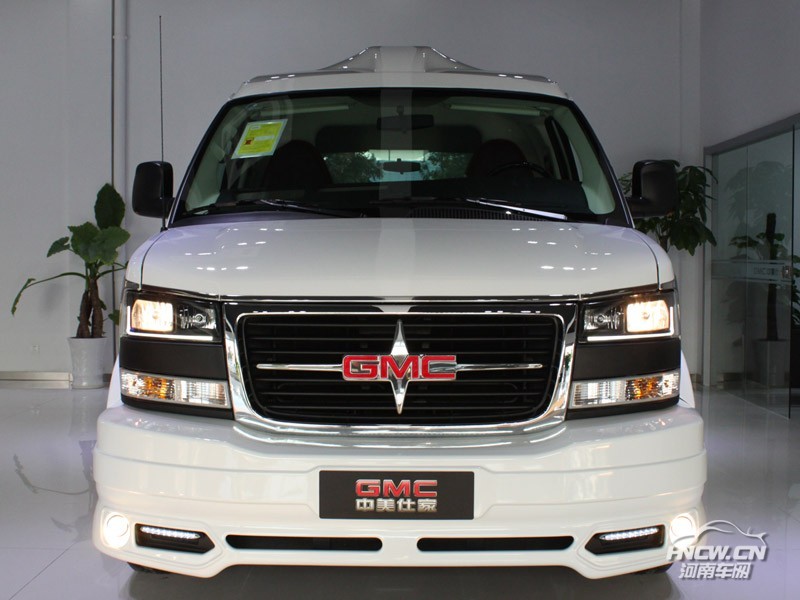 GMC Savana 200S运动版 外观