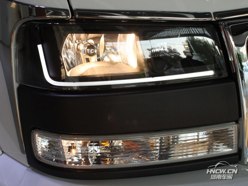 GMC Savana 200S运动版 其它