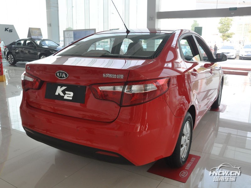 2011款起亚K2 外观