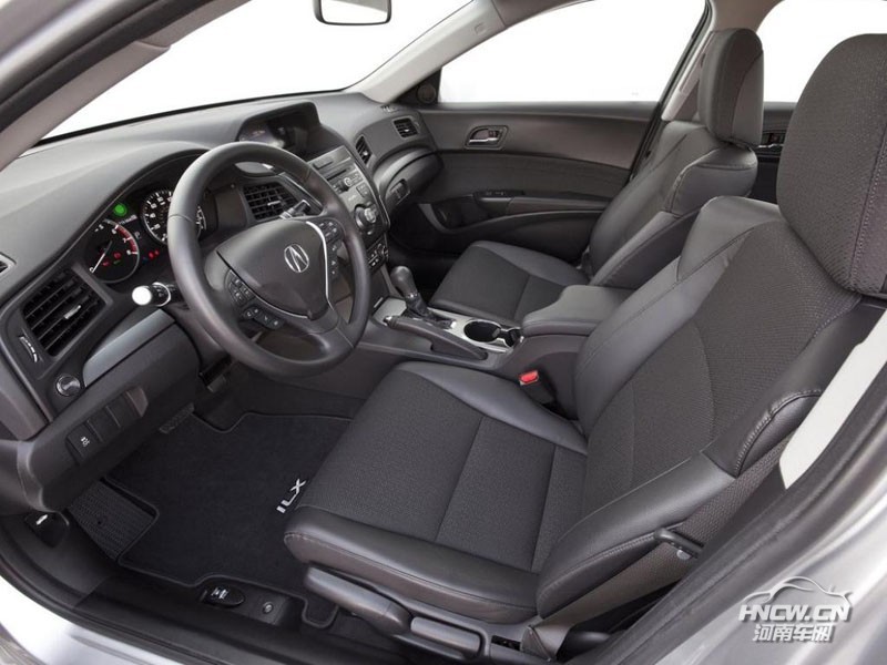 2013款讴歌ILX 内饰