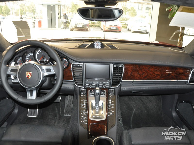 2014款保时捷 Panamera 中控