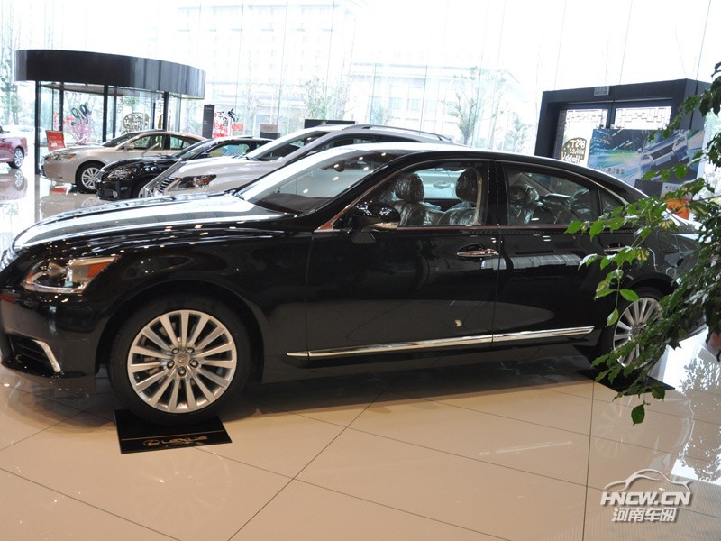 2013款 LS460L 外观
