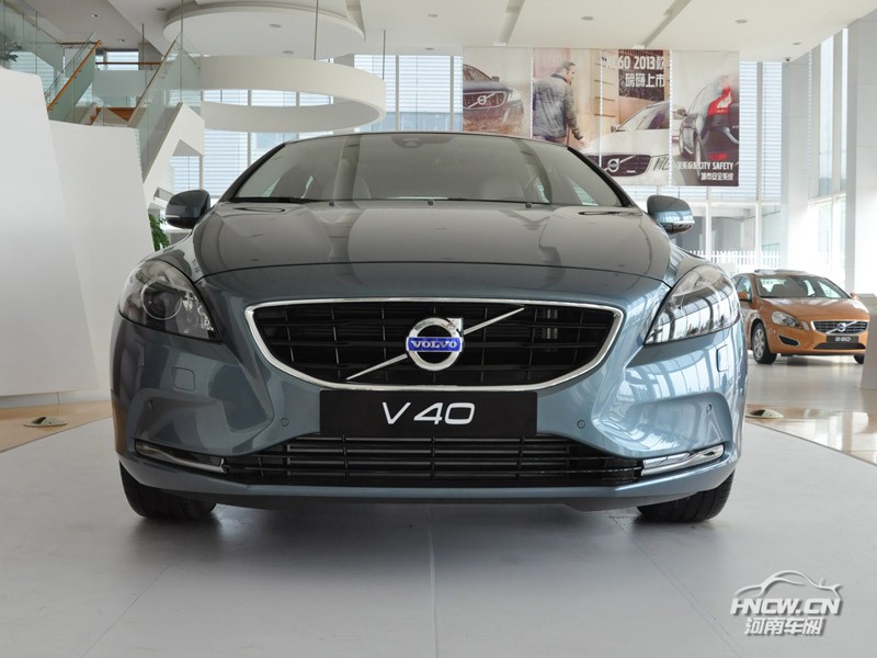 2013款沃尔沃V40 外观