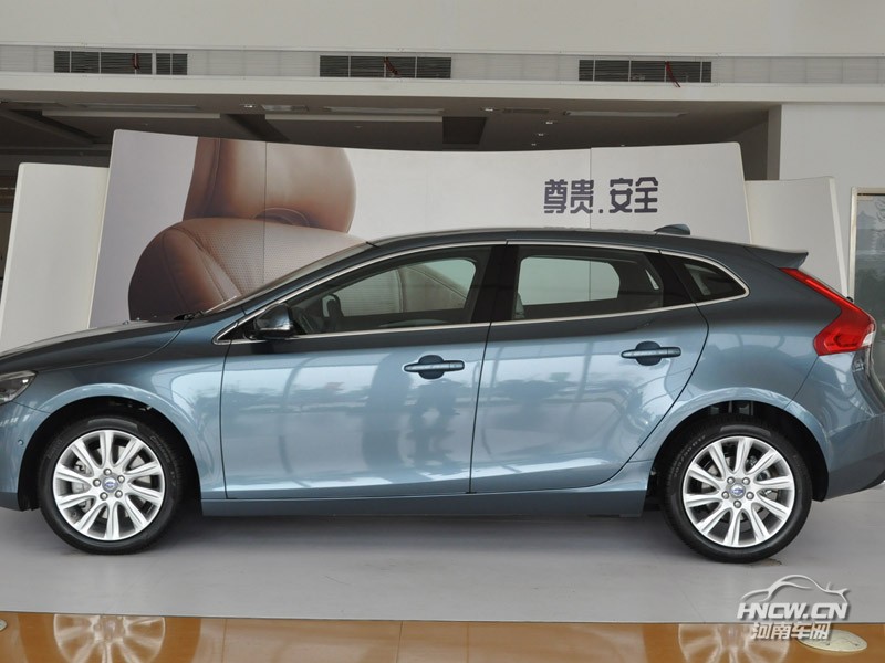 2013款沃尔沃V40 外观