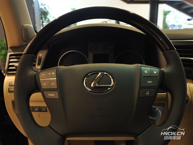 2011款雷克萨斯LX570 中控