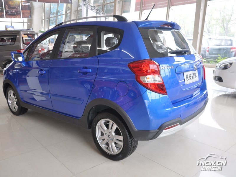 2011款长安CX20 外观