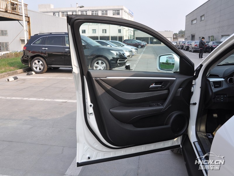 2012款讴歌ZDX 内饰