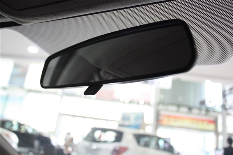 广汽丰田  雷凌 中控台