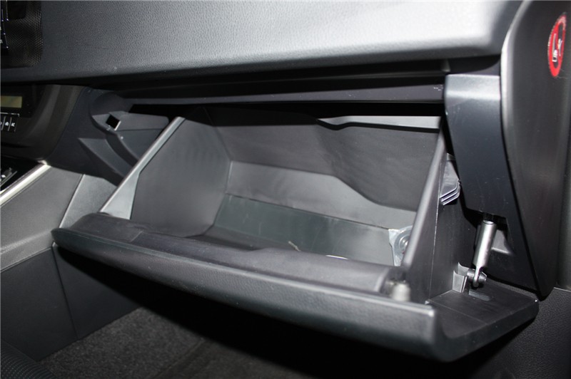 广汽丰田  雷凌 中控台