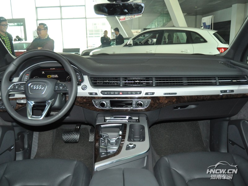 2016款 进口奥迪 Q7 中控